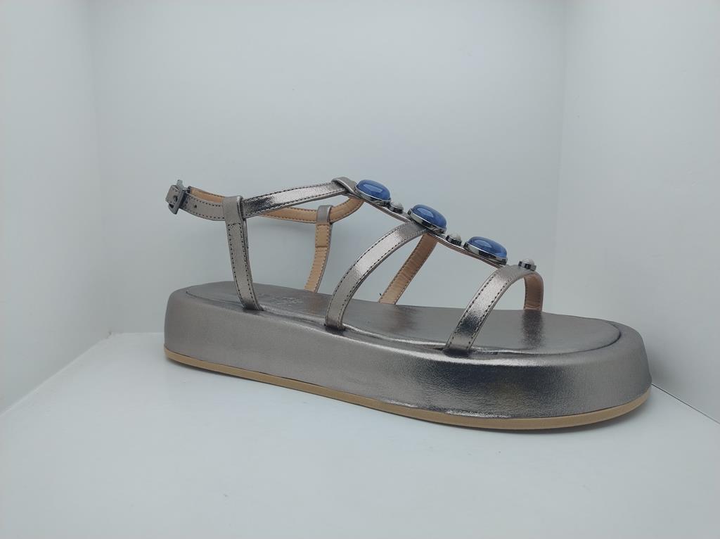 Flat Form - Amora